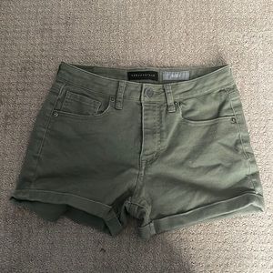 Green Aeropostale Midi shorts